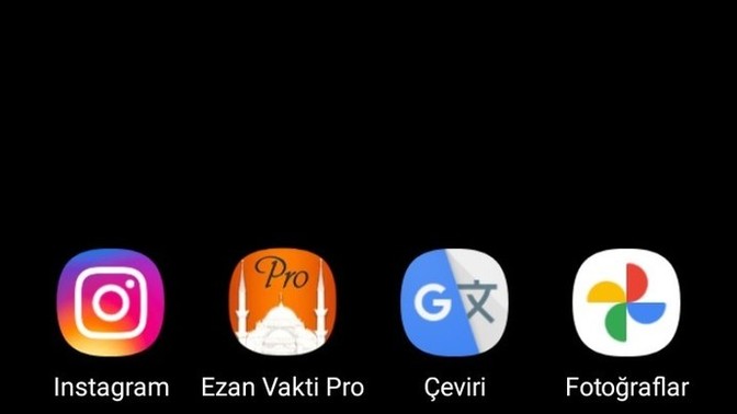 SELAMÜN ALEYKÜM Hayırlı Geceler Arkadaşlar Samsung Galaxy S10 Mun Yeni Duvar Kağıdı Nasıl gerçi yok resim ama 😅 asıl soru kamera?