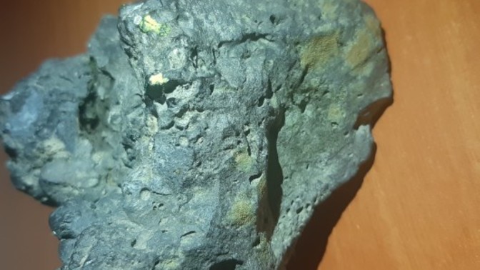 Göktaşı olduğunu tahmin ediyoruz İlgili olanlar dönüş yapabilirler mi?