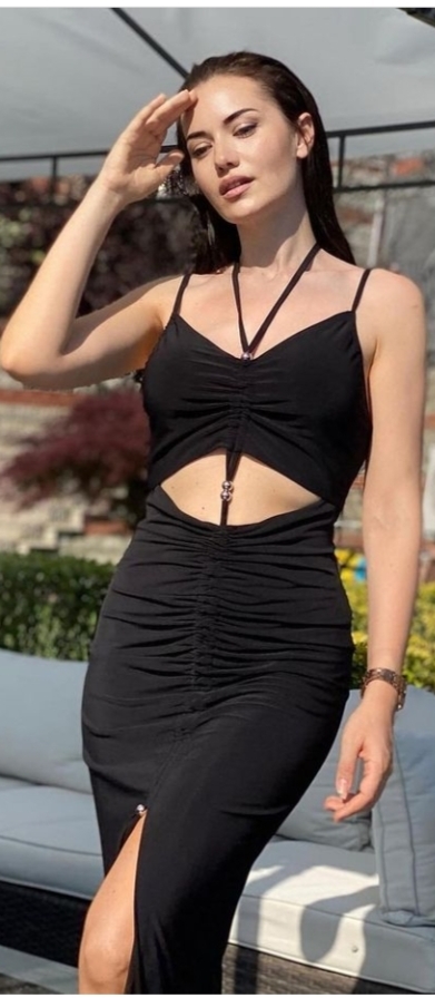Hande Erçelin mi fiziği daha güzel Fahriye Evcenin mi?