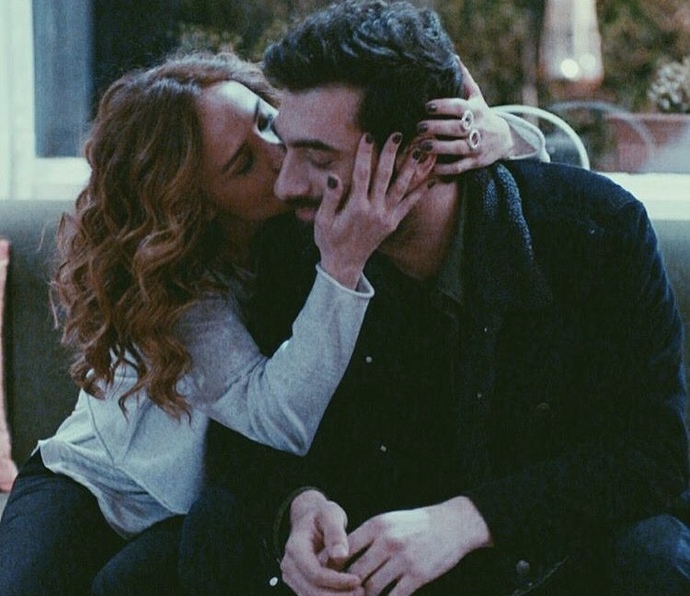 Hayatına aşırı müdahale eden biriyle ilişki yürütebilir misin?