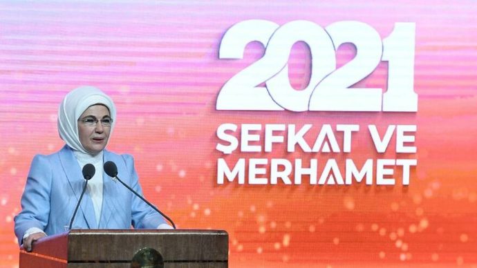 Emine Erdoğan Sanayi geliştikçe maneviyatta ilerleme katedemiyoruz. dedi. Teknolojinin gelişmesi maneviyata engel mi?