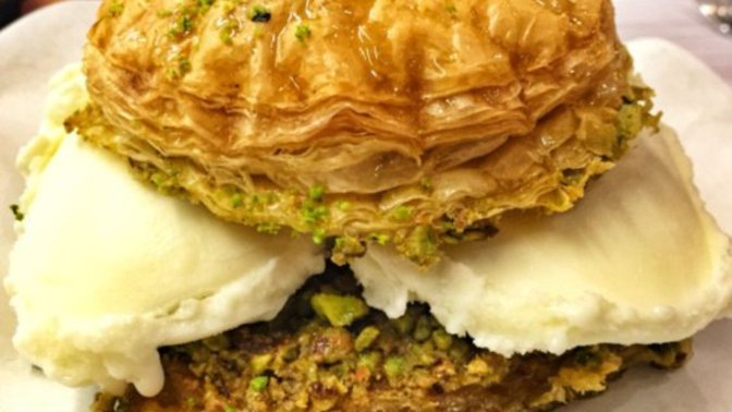 Baklava Burger satılmaya başlansa yer misiniz?