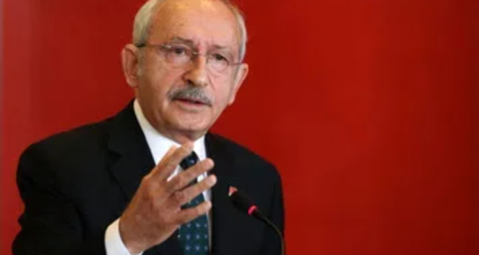 Kılıçdaroğlundan gece yarısı paylaşımı: Her yerde erken seçim isteyeceğim bana katılın dedi. Klıçdaroğluna katılıyor musunuz ?