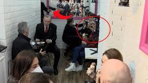 Erdoğanın karşısında bacak bacak üstüne atan kadını, Erdoğanın koruması uyardı! Demokratik ülkelerde herkes eşit değil midir?