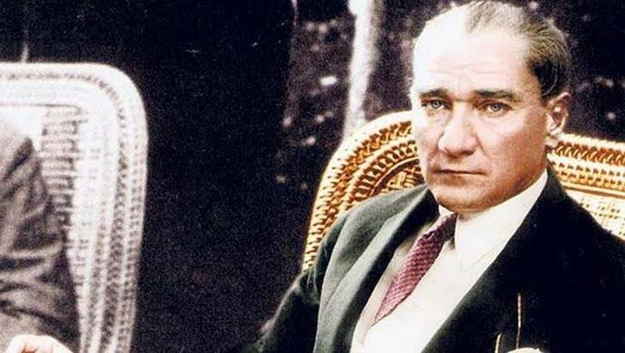 Atatürk mü daha karizmatik yoksa Abraham Lincoln mu?