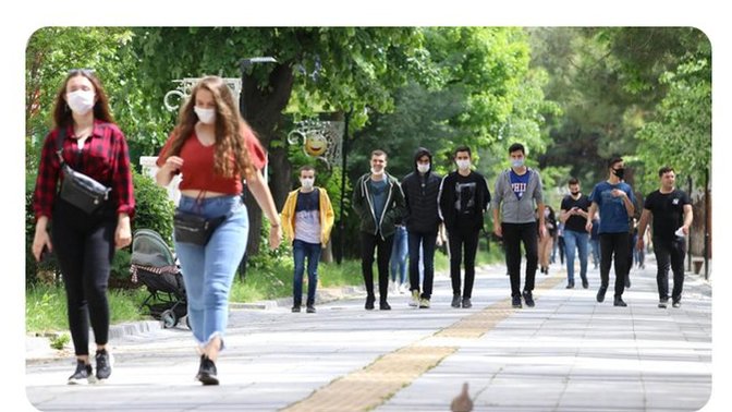 Gençler neden ülkesinde yaşamak istemiyor?