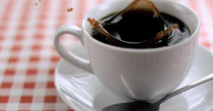 Koltuktan Kahve ve Çay Lekesi Nasıl Çıkar? KizlarSoruyor