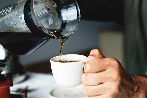 Koltuktan Kahve ve Çay Lekesi Nasıl Çıkar? KizlarSoruyor