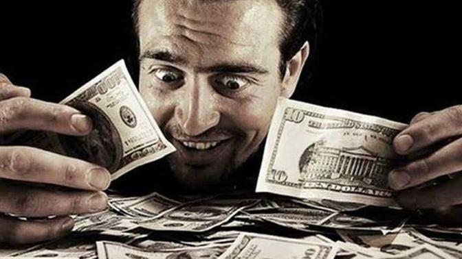 "Erkek milleti parayı bulunca önce arabasını sonra karısını değiştirir." derler bu söze katılıyor musunuz?