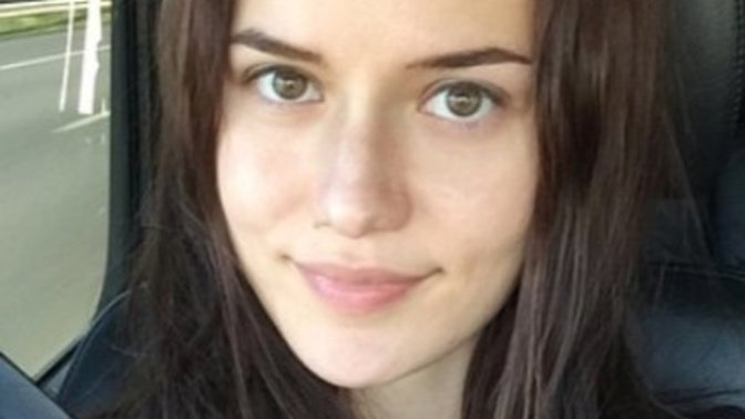 Fahriye Evcen'in makyajsız hali güzel mi sizce?