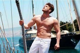 Kaslı olmak moda olsaydı, 2021in öncüsü hangi ünlü erkek olurdu🔥?