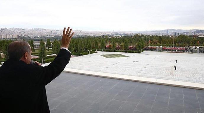 “Neymiş, millet açmış. Nankörlük parayla değil” ?