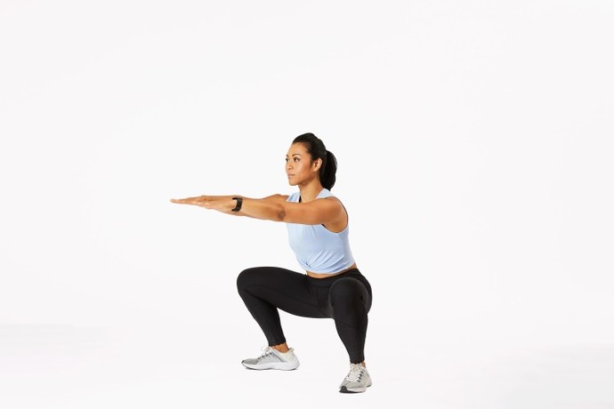 Squat yaparken dizlerim çok ağrıyor, ne yapmalıyım?
