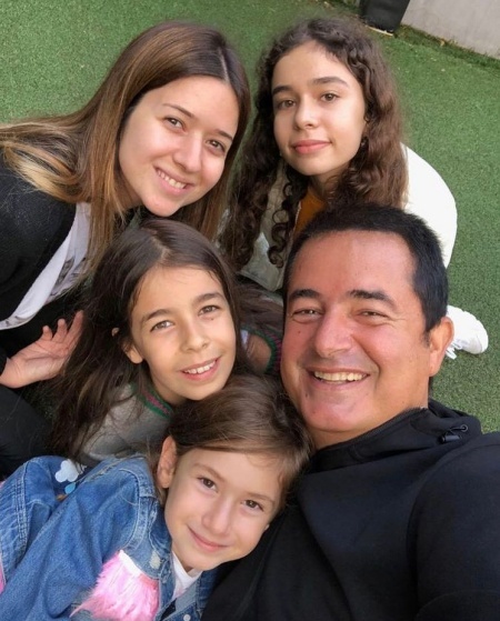 Babalık heyecanını yürekten paylaştığın #YılınSembolBabası sence hangisi?