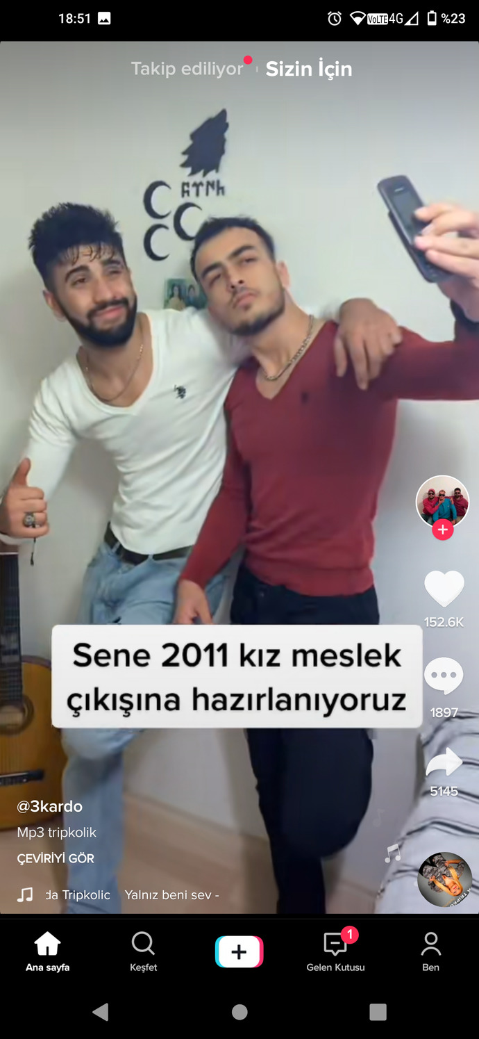 Okul çıkışı manitinizi almaya gittiniz mi?