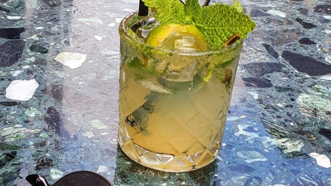 Limonlu su içiyor musunuz gençlerr?