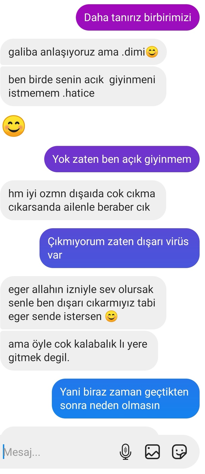 Giyinmenize dışarı çıkmanıza karışan biriyle birlikte olur musunuz?