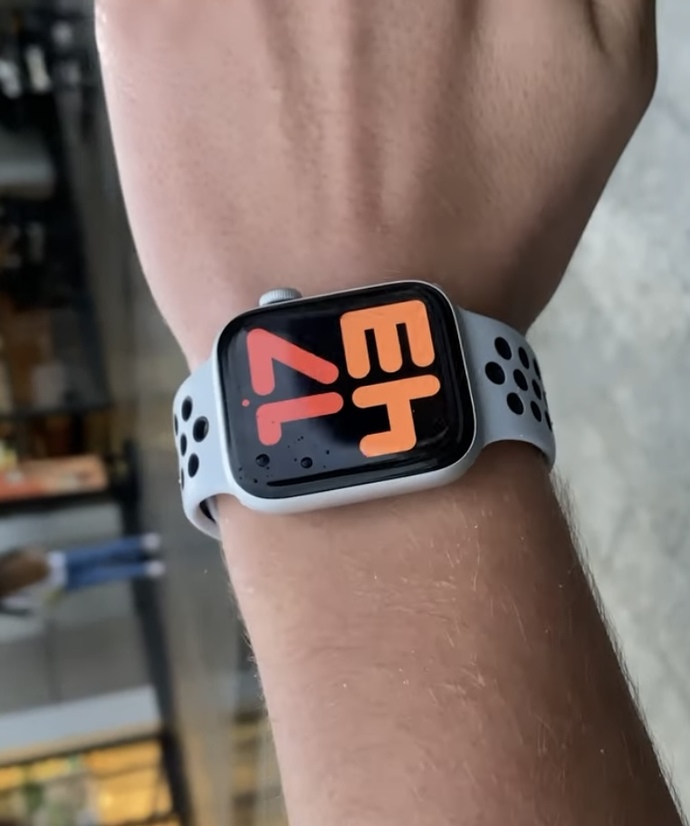 Apple Watch hangi rengini almalıyım?