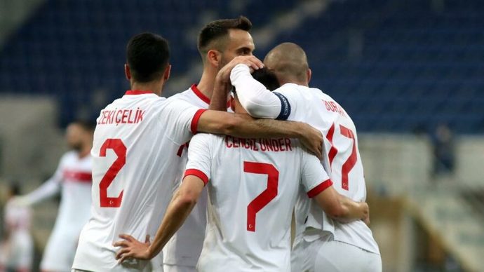 Sizce bu akşam oynanacak Türkiye-İtalya maçının sonucu ne olur?