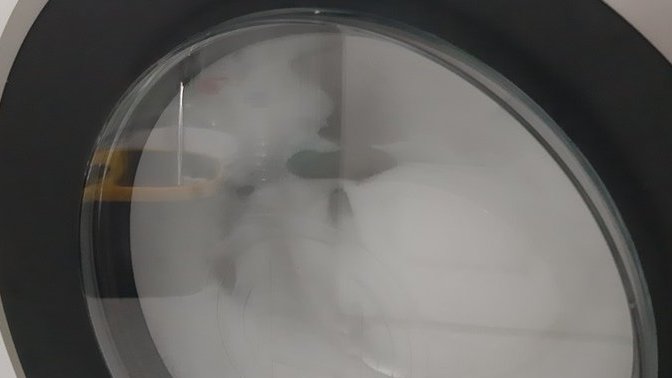 Perde yıkarken hiç fazla deterjan koymaktan dolayı makineden deterjan taştı mı?