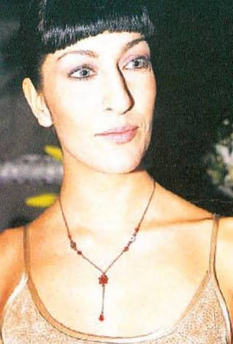 Estetikle bambaşka olan ünlülerden hangisini örnek verirdiniz?