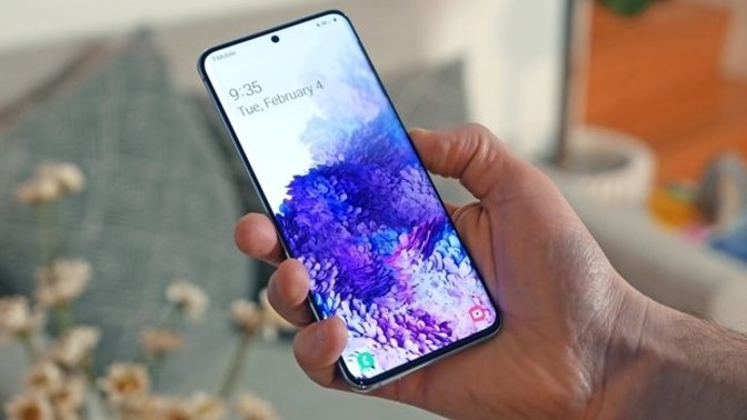 Çip krizi büyüyor: Samsung Galaxy S21 FE'nin üretimi askıya alındı. Elinizdeki telefon kaç sene daha dayanır?