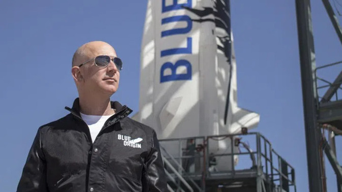 Jeff Bezos ile uzaya gidecek kişi, bilete 28 milyon dolar ödedi. Siz uzaya gitmek için neler verirdiniz?