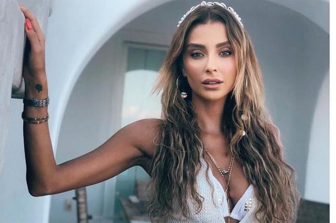 Özge Ulusoy son haliyle şaşırttı. Kontrol altında dedi! Sence nasıl olmuş?