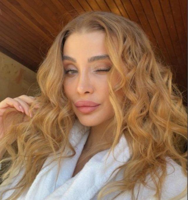 Özge Ulusoy son haliyle şaşırttı. Kontrol altında dedi! Sence nasıl olmuş?
