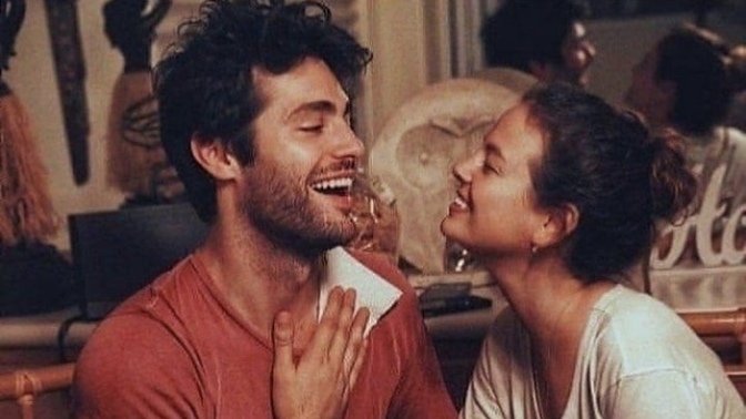 Ben 26 yaşındayım, görüştüğüm adam 23 yaşında. Sizce aramızdaki yaş farkı, sevgiye engel mi?