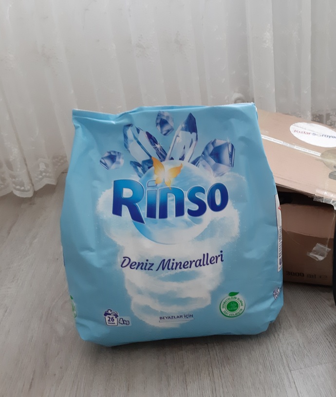 Dolabın içinde kıyafetlerim sararmış, ne yapabilirim?