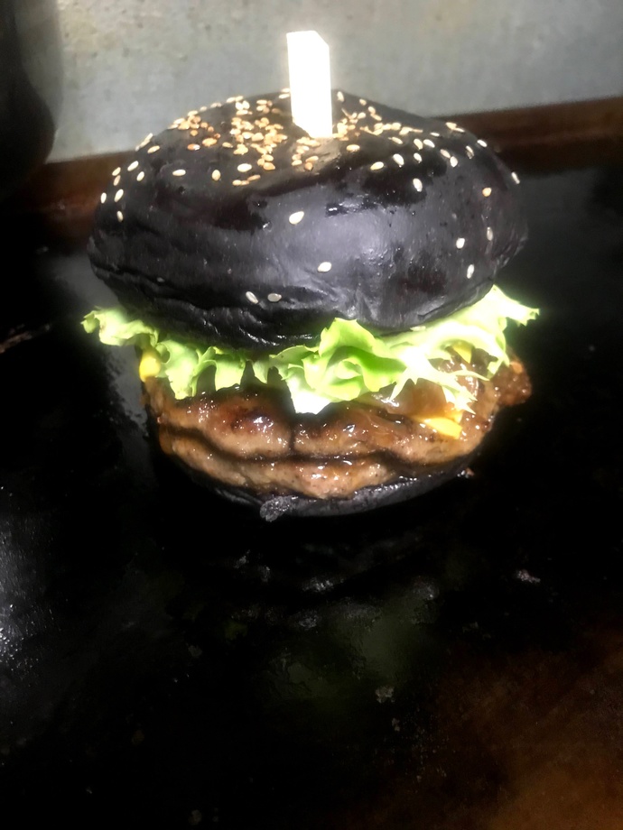 Black burger denediniz mi?