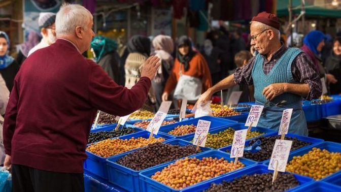 En zengin ile en fakir arasındaki makas açıldı. Sizin geliriniz arttı mı, azaldı mı?