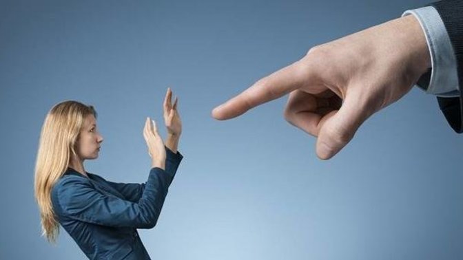 İnsanları hor görür müsünüz?