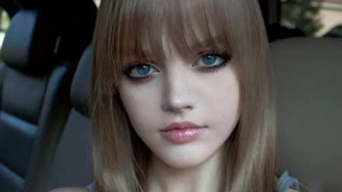 Barbie bebek gibi görünen kızları nasıl buluyorsunuz?