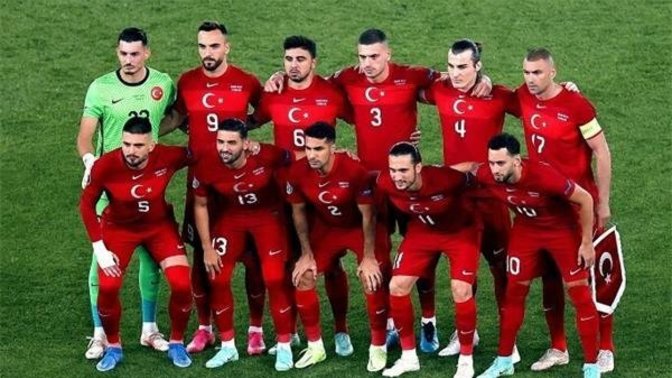 Türkiye - Galler maçı başladı! Sizce ilk 11 nasıl, maçın skoru ne olur?