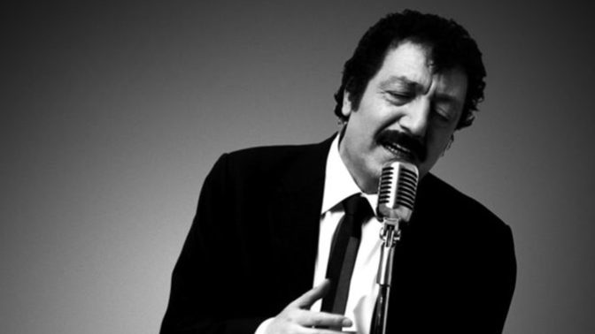 Kardeşim 15 yaşında sürekli arabesk müzik dinliyor. Yaşıtları rap müzik ve yabancı şarkıcılar dinlerken o neden arabesk dinliyor?