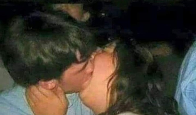 Öpüşmesini bilmiyor diye hiç birinden ayrıldınız mı?