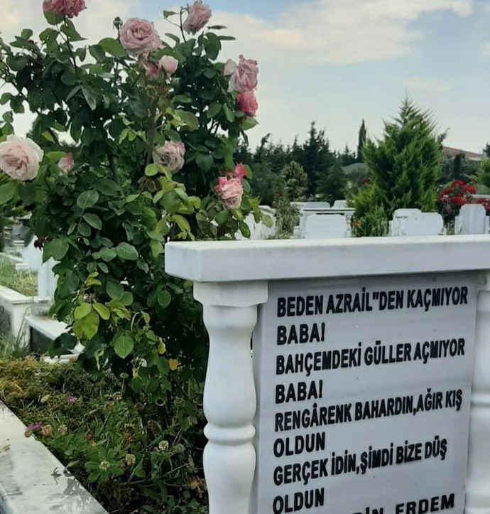 Babanı senden dinlemek istiyoruz. #BenimBabam diyerek anlatmak istediklerin neler👨‍👧‍👦?