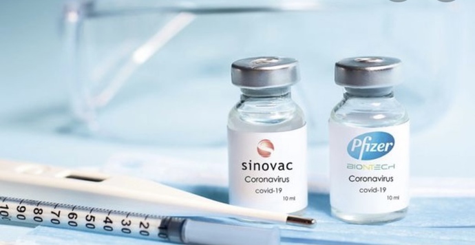 Gençler için Sinovac mı Biontech mi?