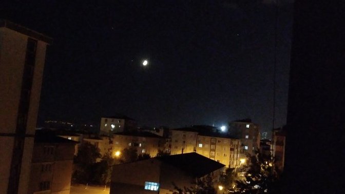 Gecenize ay ışığı eşlik ediyormu?
