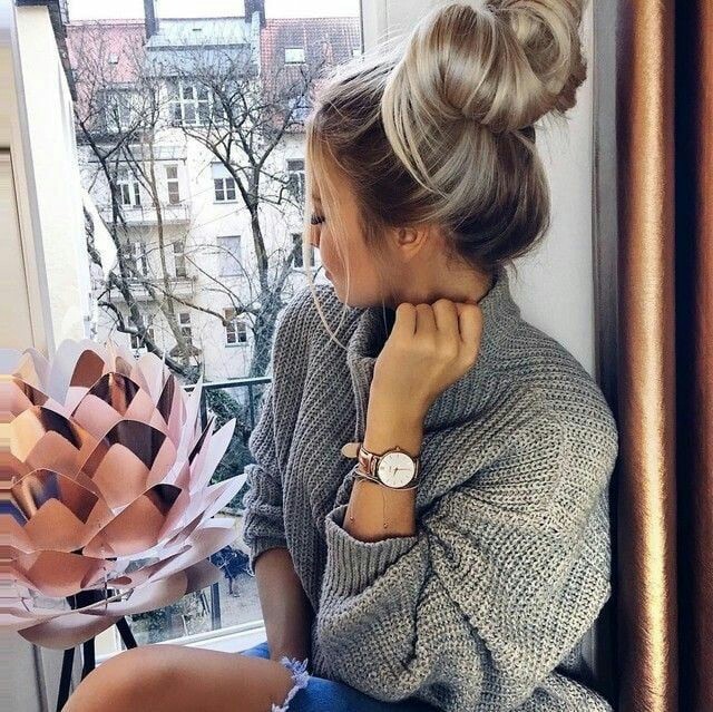 Topuz saç modelleri kadınlarda ilgi çekici mi duruyor?
