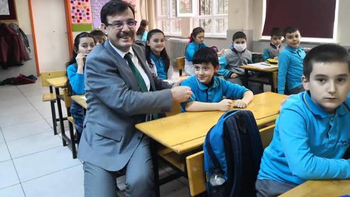 Öğretmenlik çok kutsal bir meslektir.