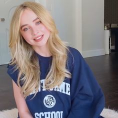 Sizce sabrina mı daha güzel olivia mı?