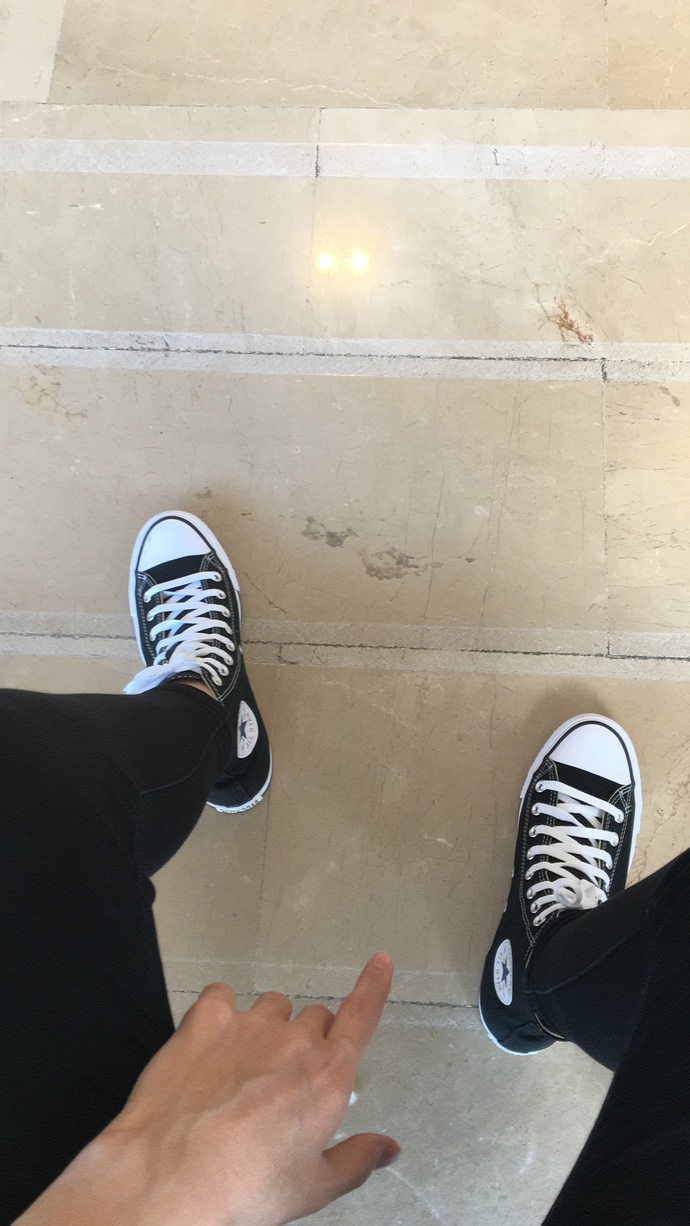 Bu converse çakma gibi mi duruyor?