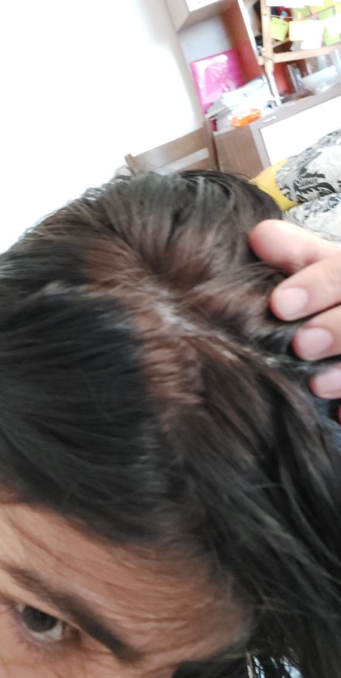 Saçlarımı önce kumrala (resimli) sonra koyu kahveye boyadım ne zaman akar?
