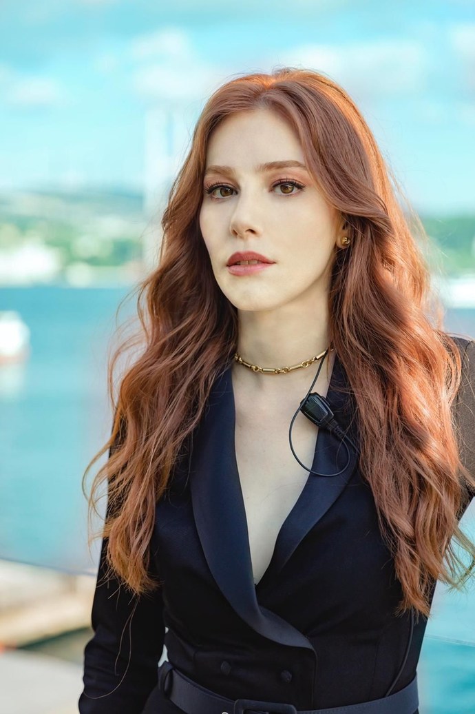 En güzel aslan burcu kadını sizce hangisi?