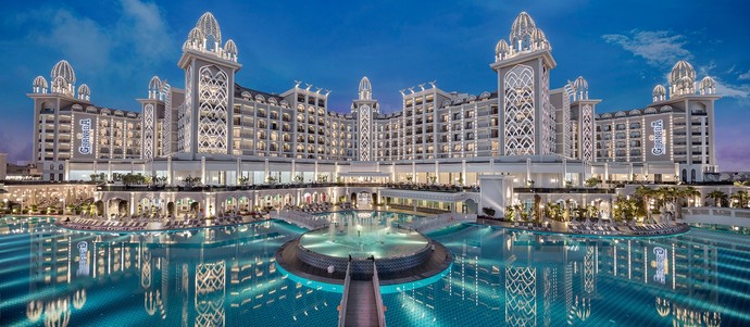 Otel tatili mi yoksa gezmeli bir tatil mi tercihiniz?