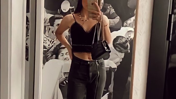 İlk buluşma için saçma bir kombin mi olmuş?