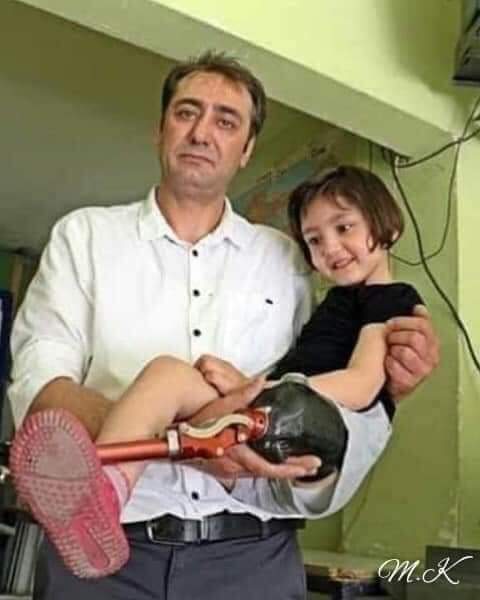 Yılın babasını seçilmeli değil mi?